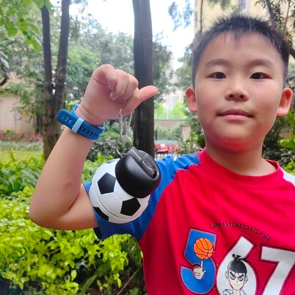 Kids Fold Outdoor Sports Water Cups Basketball/Football Bottle,Student Leakproof Portable Kids Water Bottle,Can Hang Backpack - Image 7